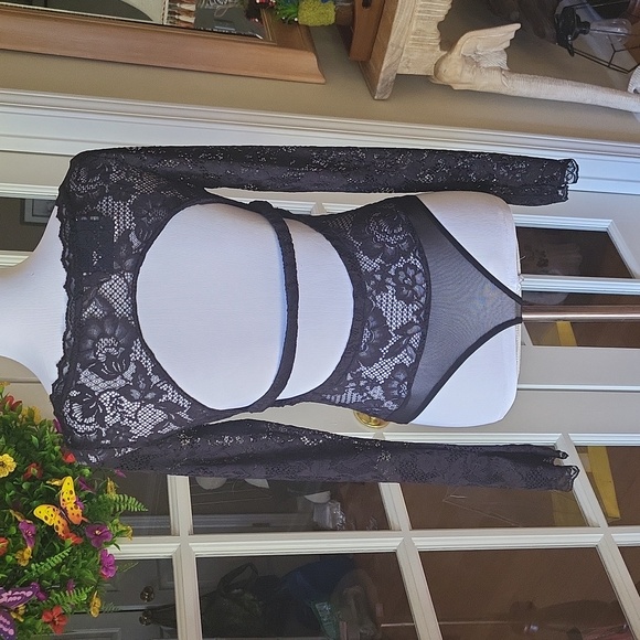 New Free People Elegant Black Lace Bodysuit - Picture 7 of 7